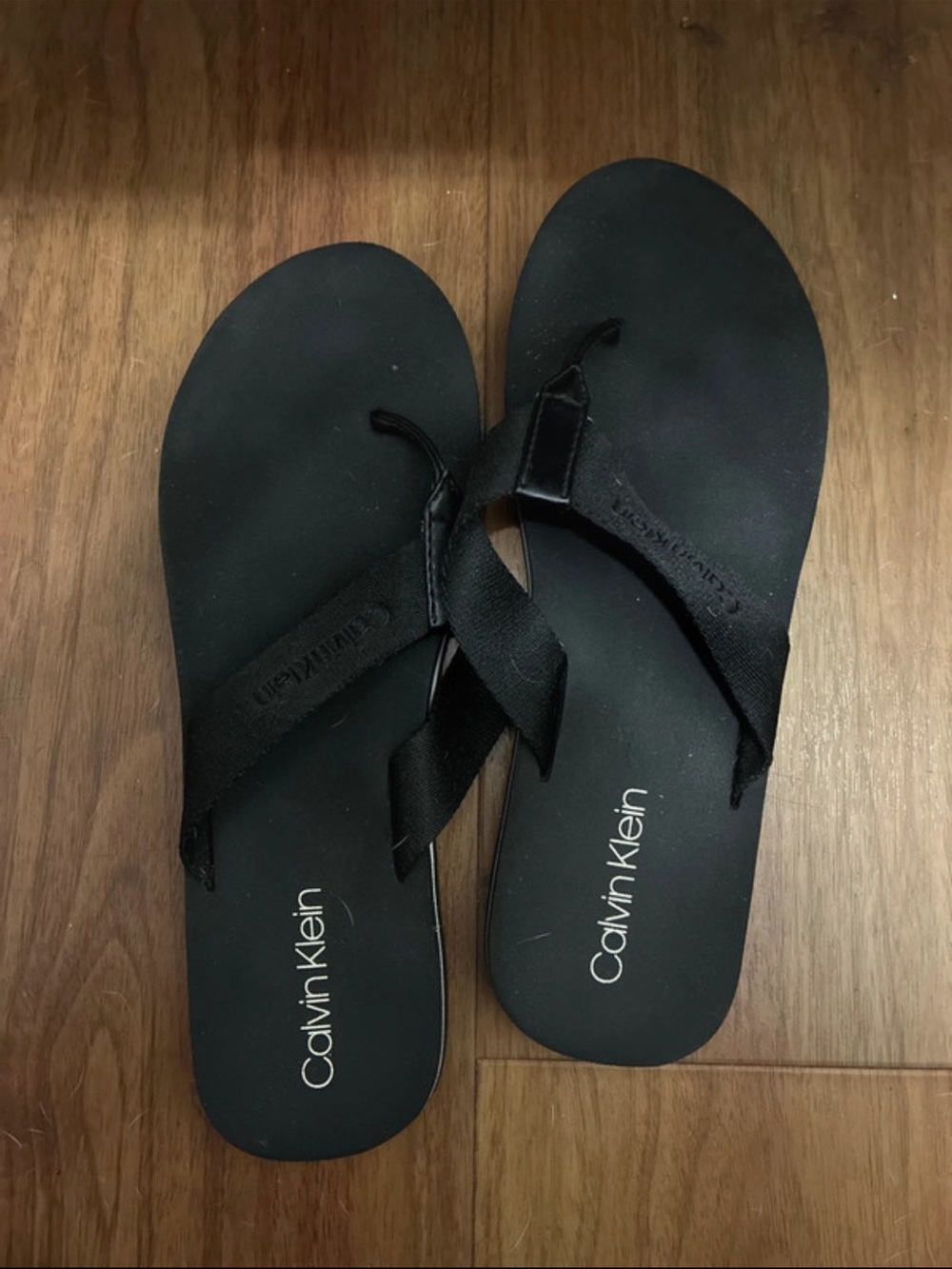 wide strap calvin klein flip flops